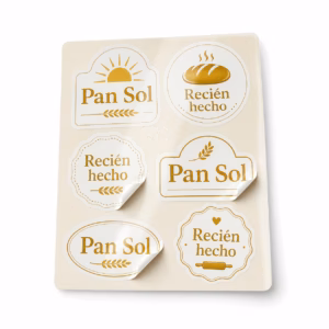 Mockup de pegatina kiss-cut en hojas para catálogo de productos de impresión.
