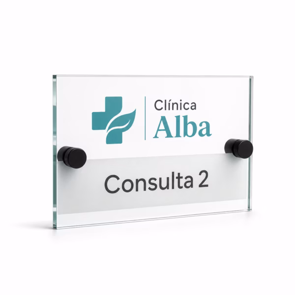 Mockup de placa directorio metacrilato para catálogo de productos de impresión.