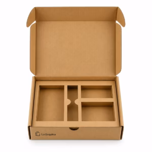 Mockup de inserto de cartón para packaging para catálogo de productos de impresión.