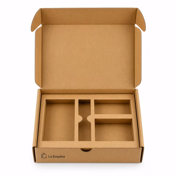 Mockup de inserto de cartón para packaging para catálogo de productos de impresión.